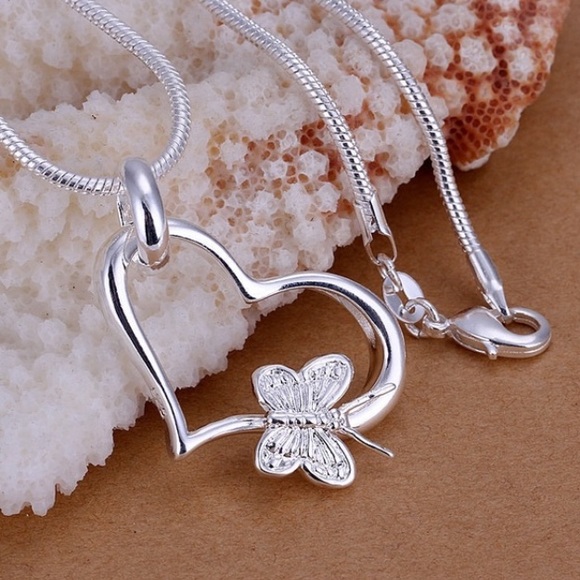 (Only have 1) Sale TONIGHT!! Butterfly 🦋 Necklace - Picture 8 of 8